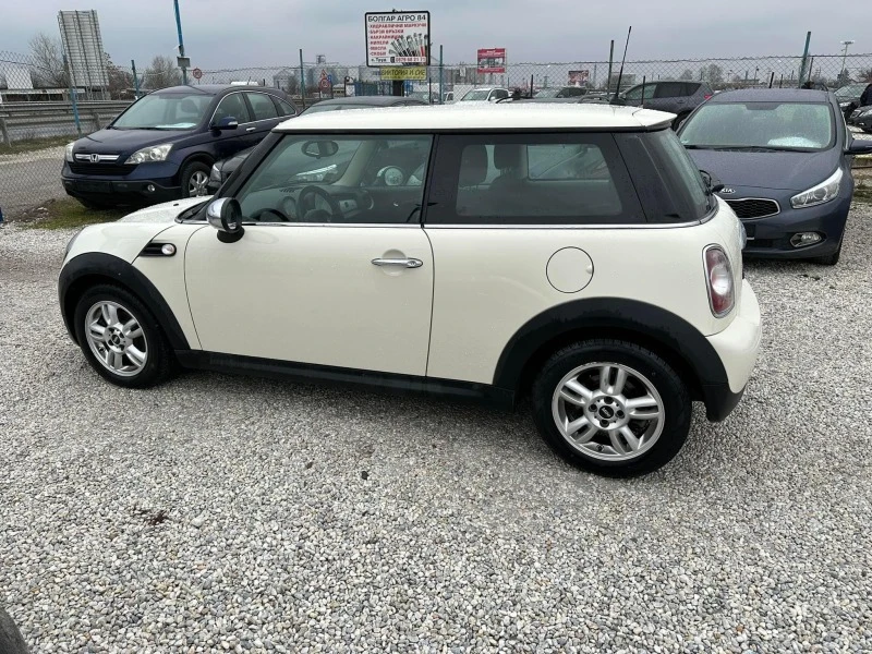 Mini One 1.6D, снимка 2 - Автомобили и джипове - 45078495