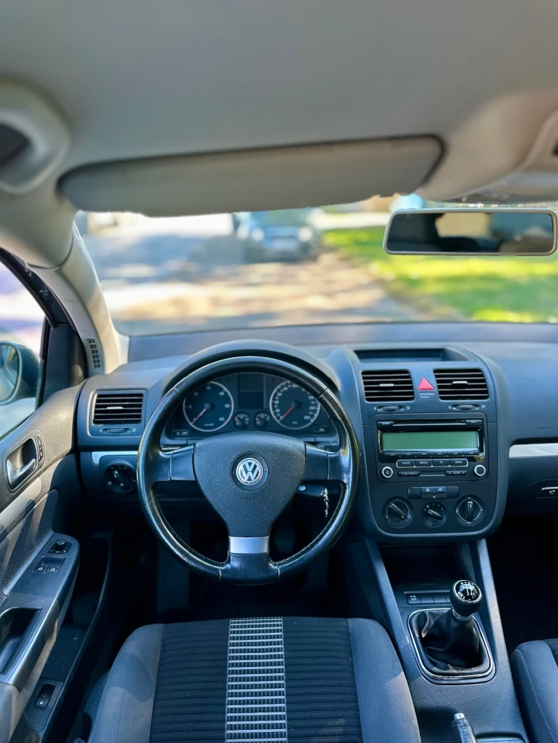 VW Golf 1.9 TDI, снимка 9 - Автомобили и джипове - 47675783