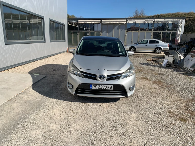 Toyota Verso, снимка 1 - Автомобили и джипове - 47892172