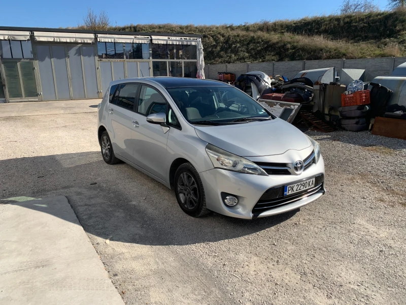 Toyota Verso, снимка 11 - Автомобили и джипове - 47892172