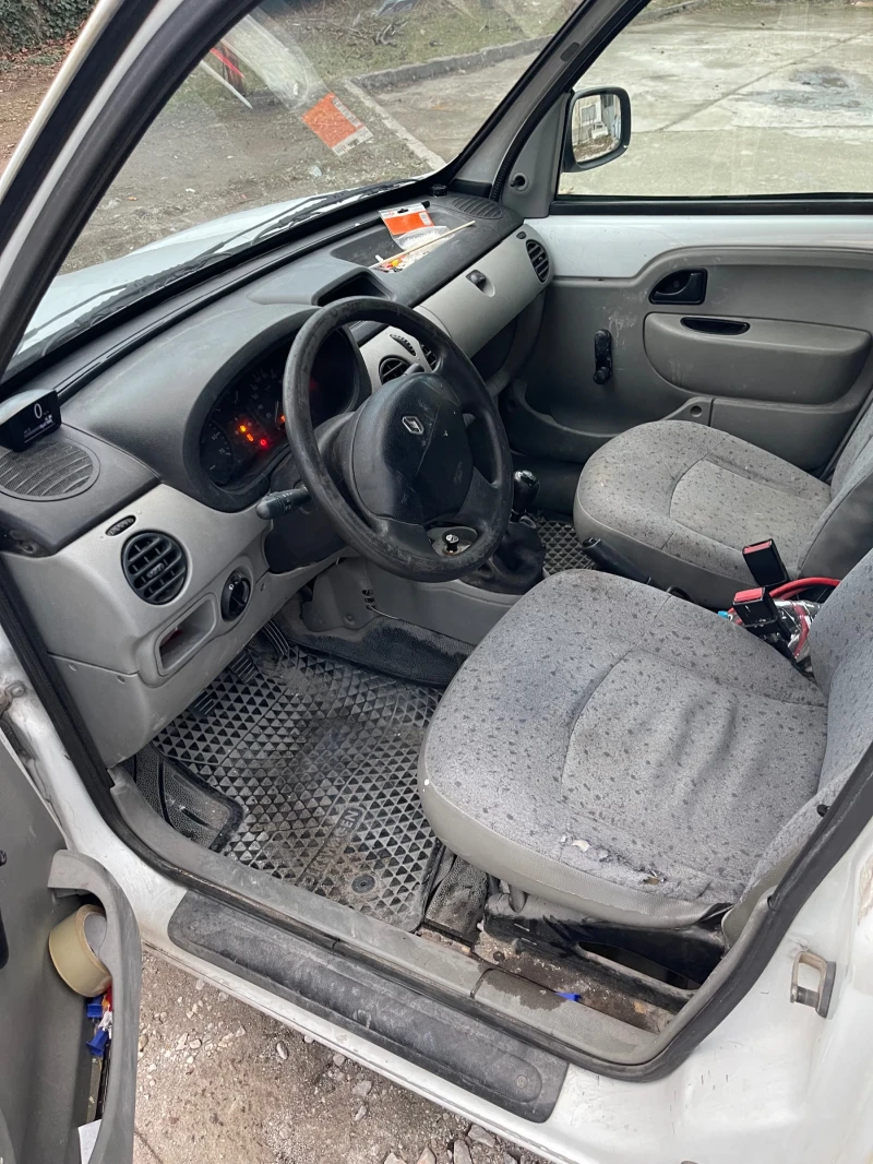 Renault Kangoo 1.5 dci, снимка 8 - Автомобили и джипове - 48369551