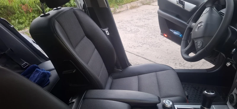 Mercedes-Benz C 200, снимка 7 - Автомобили и джипове - 52282127