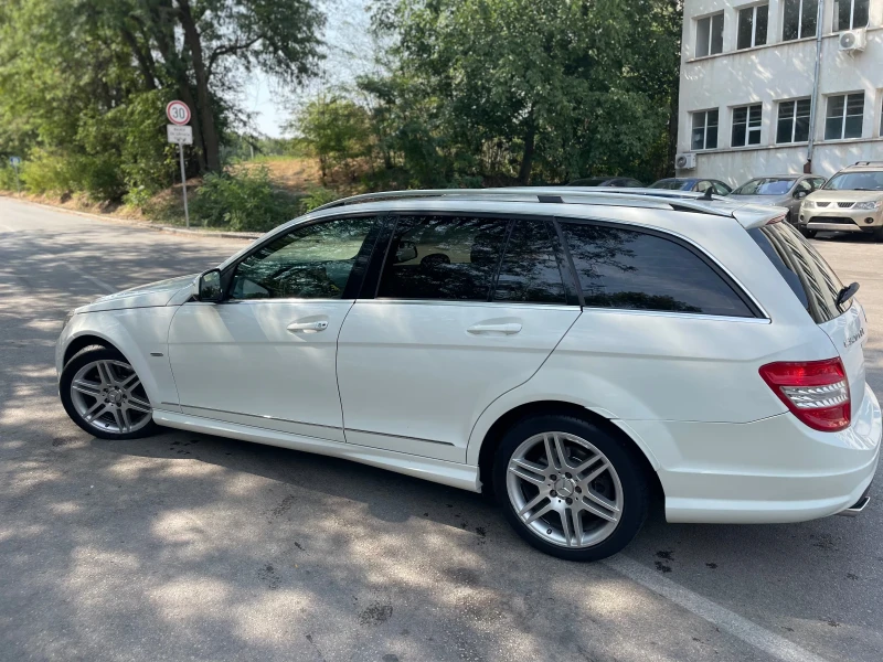Mercedes-Benz C 320, снимка 3 - Автомобили и джипове - 52736582