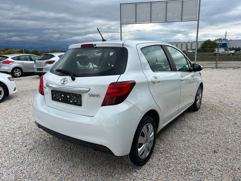 Toyota Yaris * 1.4* D4D* Нави* Камера* , снимка 3 - Автомобили и джипове - 52018456