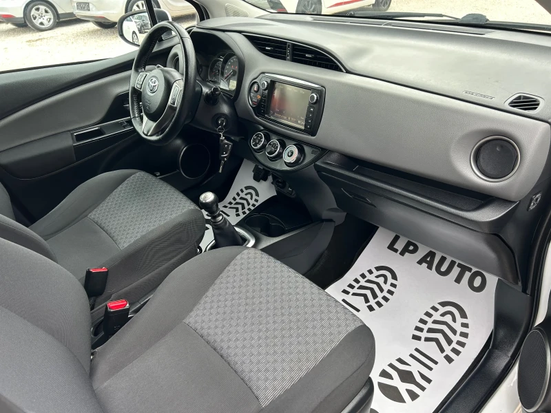 Toyota Yaris * 1.4* D4D* Нави* Камера* , снимка 8 - Автомобили и джипове - 52018456