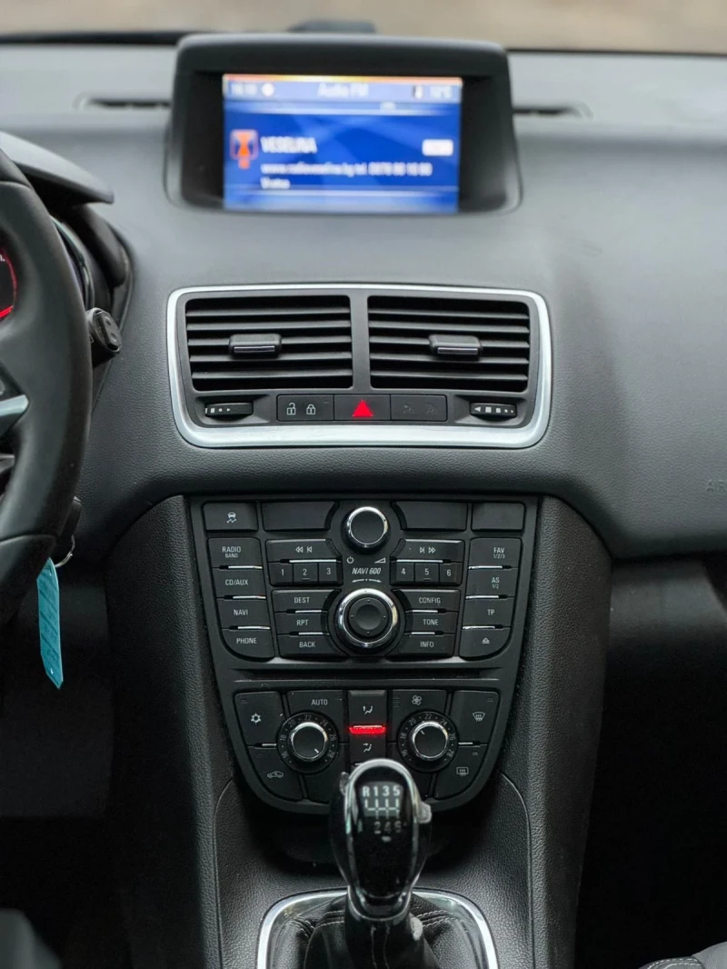 Opel Meriva, снимка 16 - Автомобили и джипове - 52354102