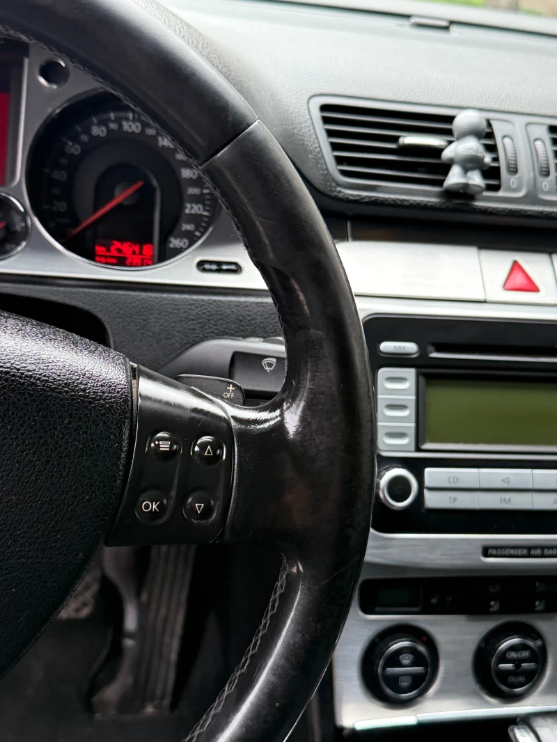 VW Passat VW Pasat 2.0 TDI 170 hp highline , снимка 15 - Автомобили и джипове - 52494956