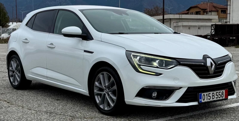 Renault Megane 1.5 dCi, снимка 6 - Автомобили и джипове - 52618407
