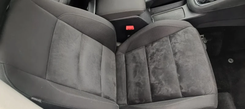 VW Golf 2.0TDI R-line, снимка 13 - Автомобили и джипове - 52654647