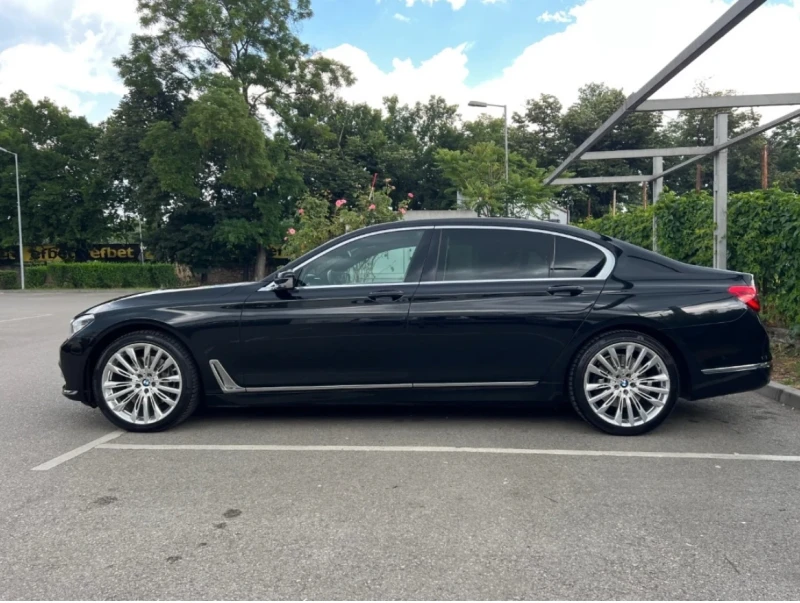 BMW 730 G12 long Xdrive, снимка 6 - Автомобили и джипове - 52728009
