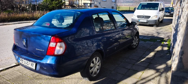 Renault Symbol, снимка 3 - Автомобили и джипове - 53031249