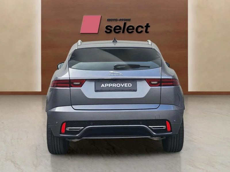 Jaguar E-pace 2.0, снимка 8 - Автомобили и джипове - 53427328