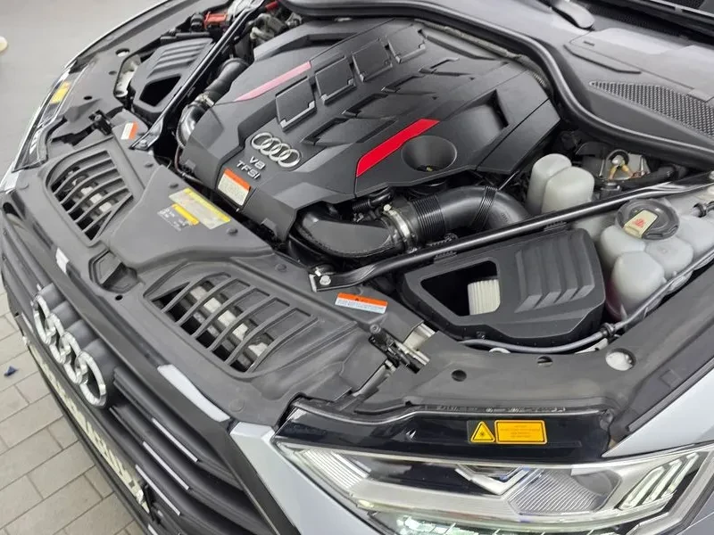 Audi S8 (D5) 4.0 Tfsi Quattro Lwb, снимка 6 - Автомобили и джипове - 55031671