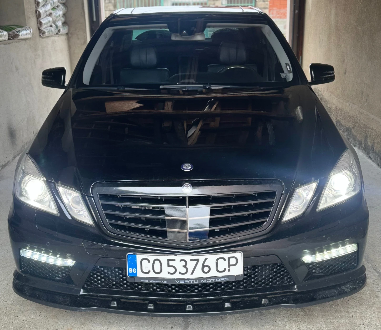 Mercedes-Benz E 500 5.5 AMG / 388hp  - изображение 7