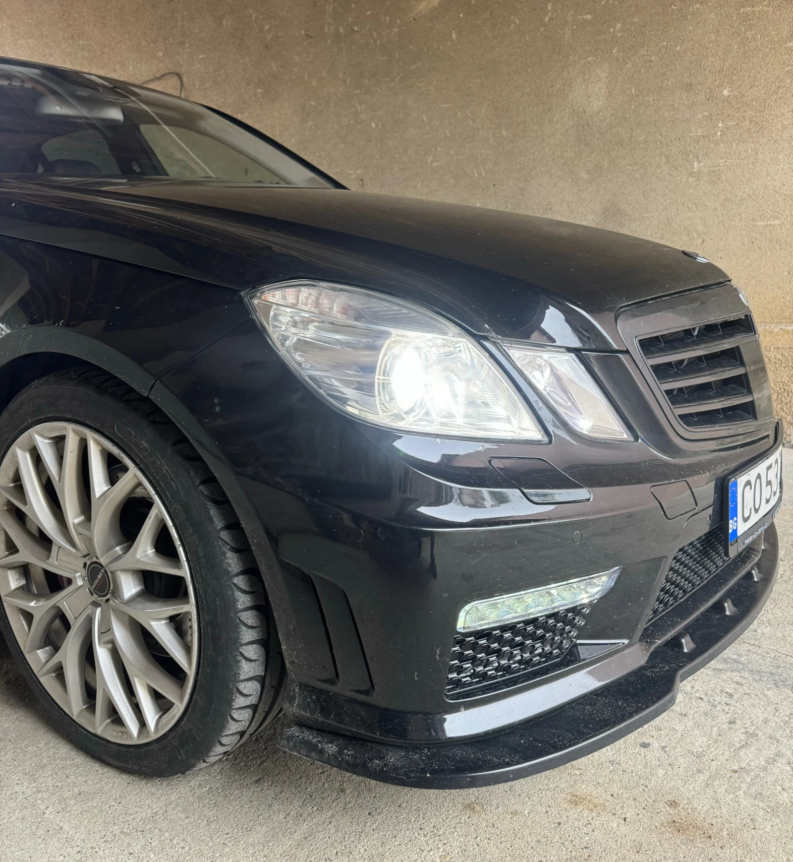 Mercedes-Benz E 500 5.5 AMG / 388hp  - изображение 6