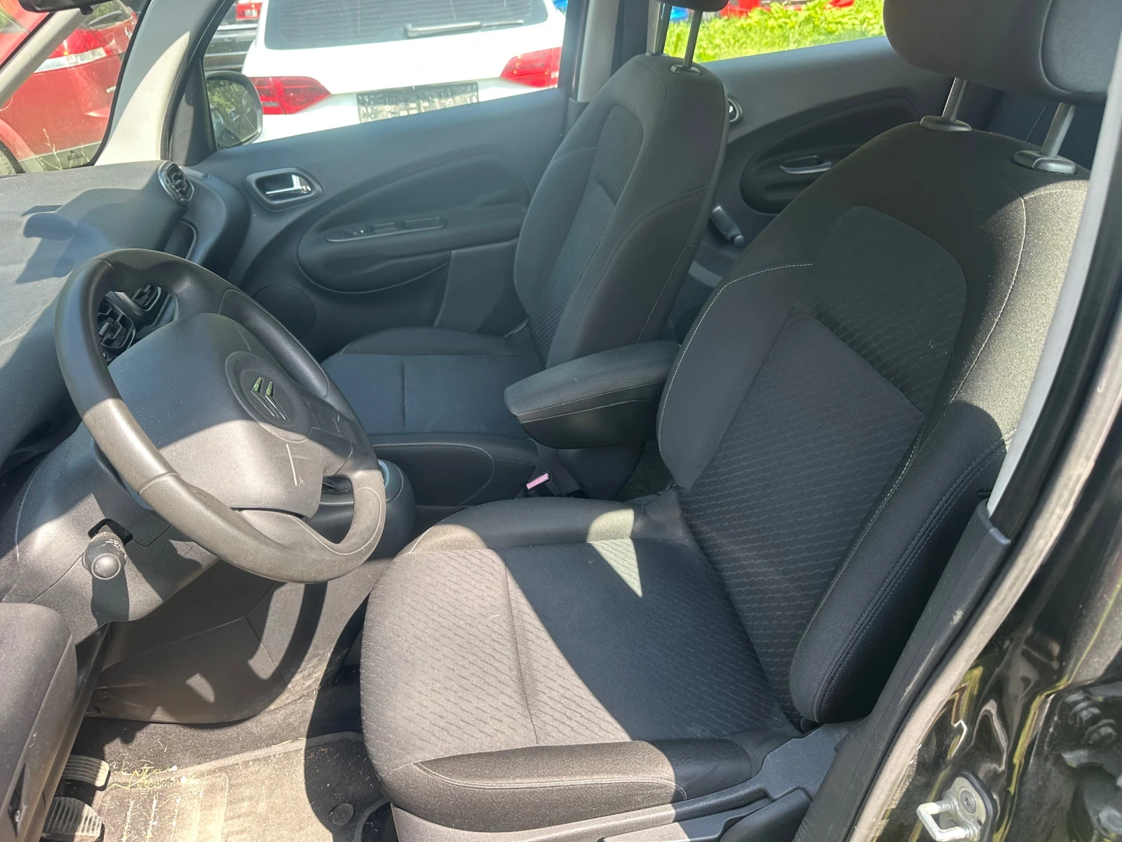 Citroen C3 Picasso 1.4i - изображение 7
