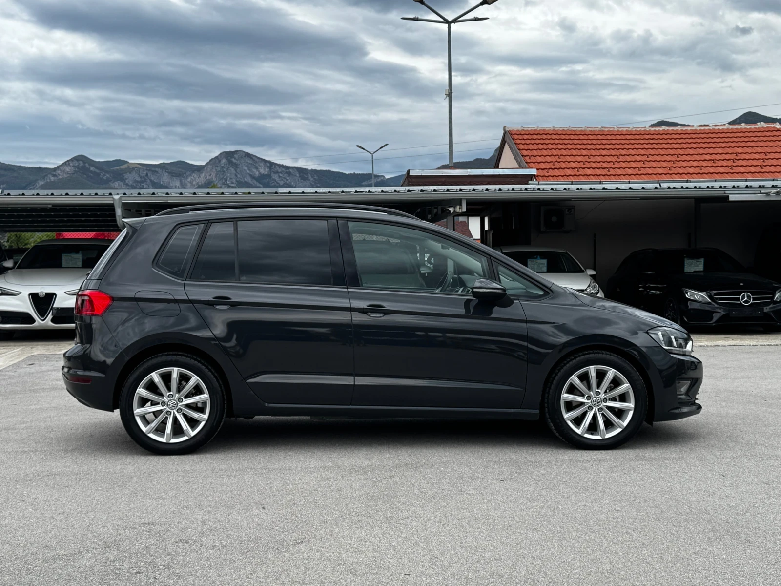 VW Sportsvan 1.6TDI - изображение 5