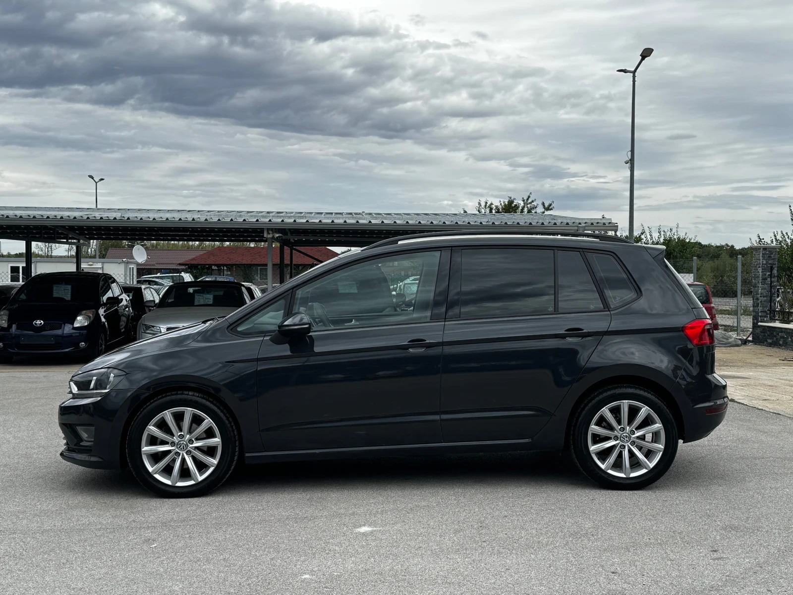 VW Sportsvan 1.6TDI - изображение 2
