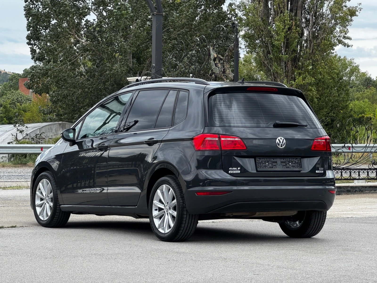 VW Sportsvan 1.6TDI - изображение 3