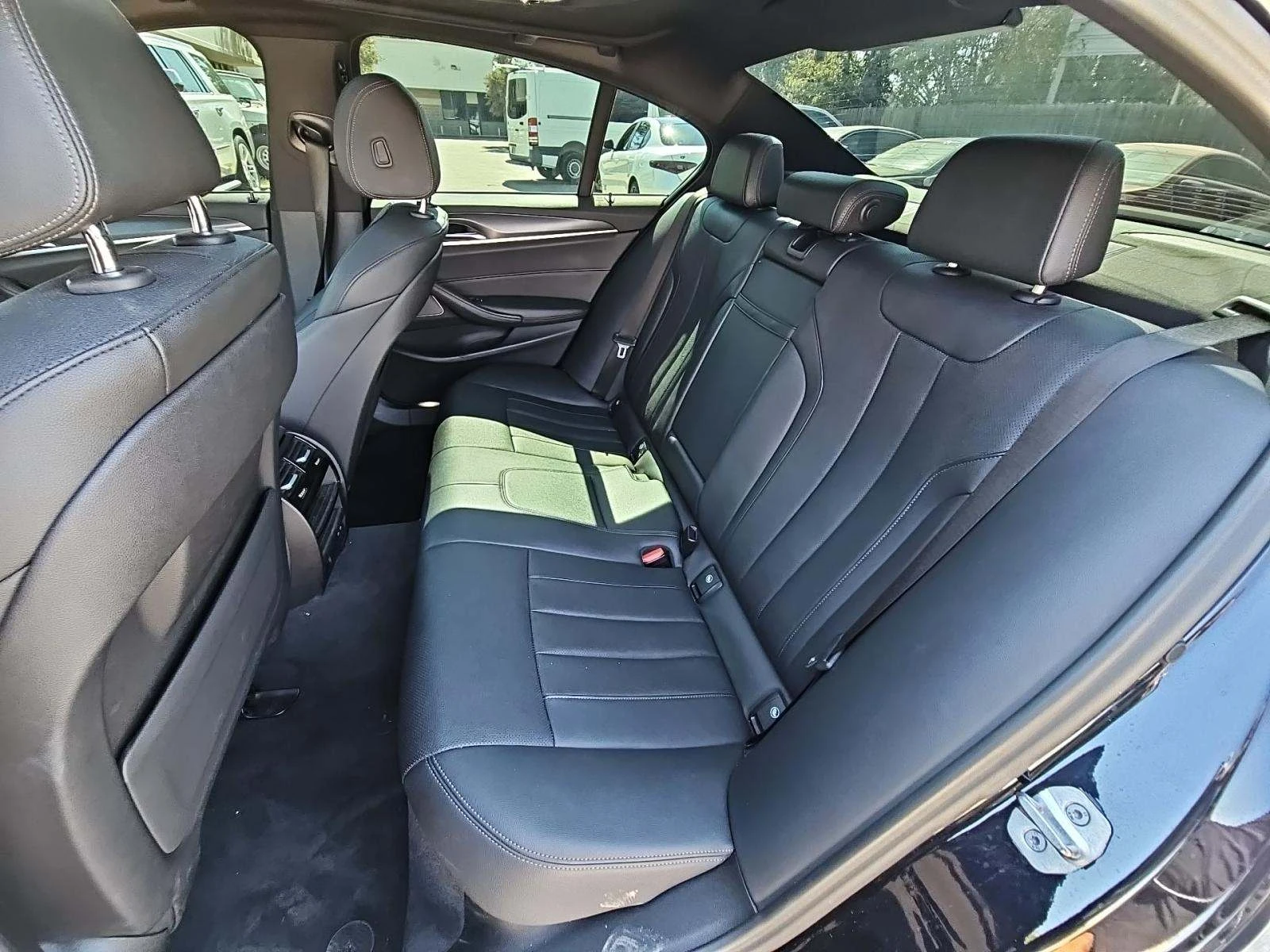 BMW 540 M-PACK* LASERLIGHT* МАСАЖ* HEADUP* HARMAN* LANE AS - изображение 10
