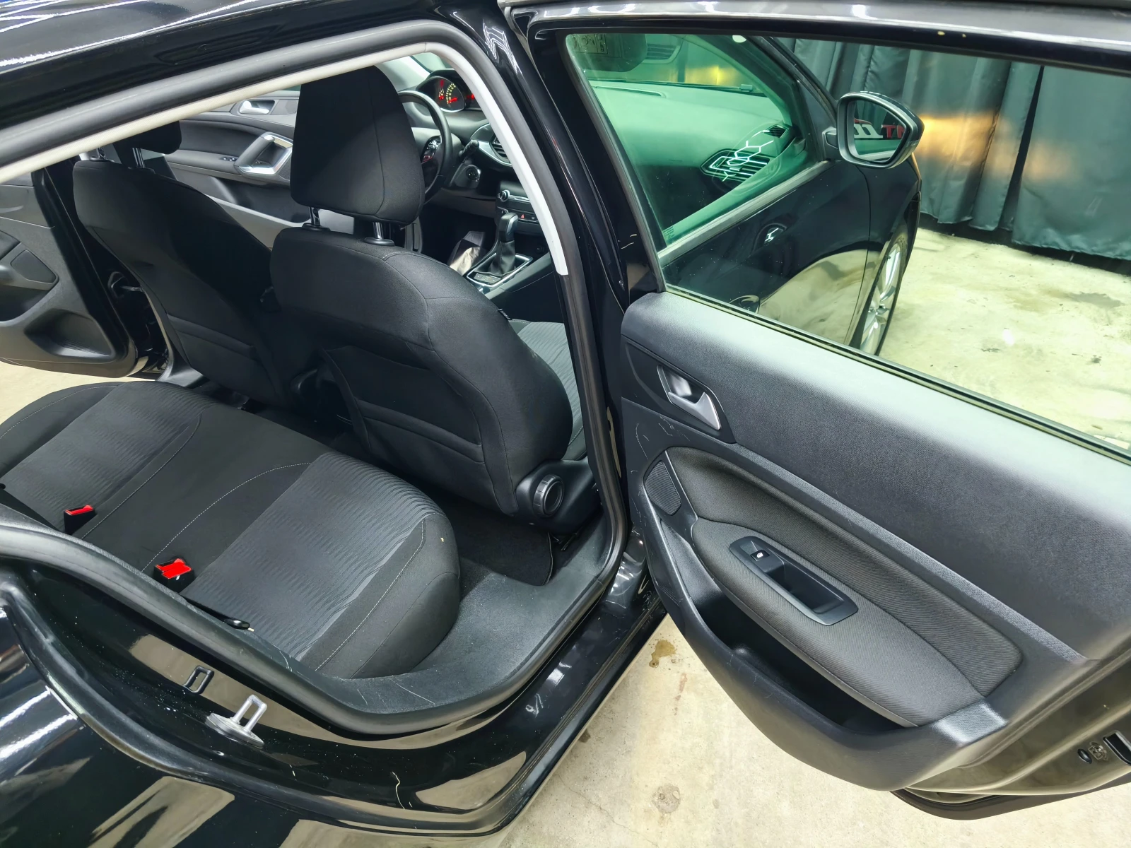 Peugeot 308 1.5BlueHDI Automatic E6 | Mobile.bg   11