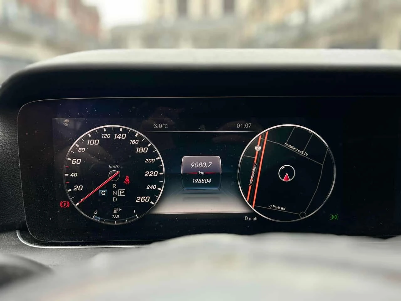 Mercedes-Benz E 300 4MATIC * BURMASTER* 360 КАМЕРА* HEAD UP* ПАНОРАМА*, снимка 8 - Автомобили и джипове - 53951557