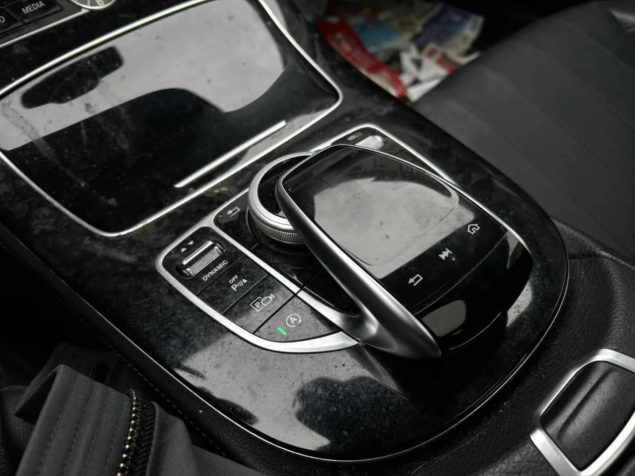 Mercedes-Benz E 300 4MATIC * BURMASTER* 360 КАМЕРА* HEAD UP* ПАНОРАМА*, снимка 15 - Автомобили и джипове - 53951557