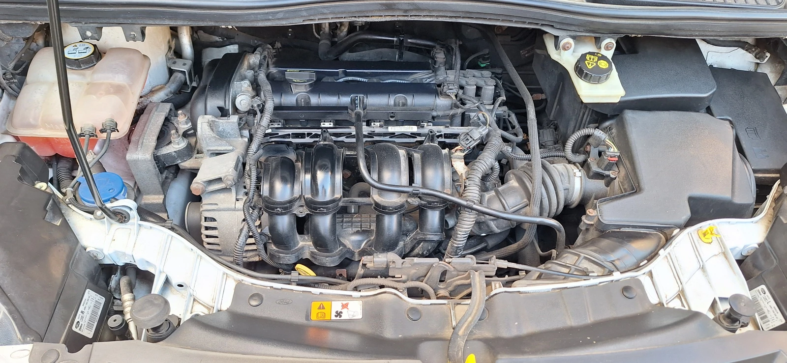 Ford C-max 1.6 Бензин, снимка 6 - Автомобили и джипове - 54182440