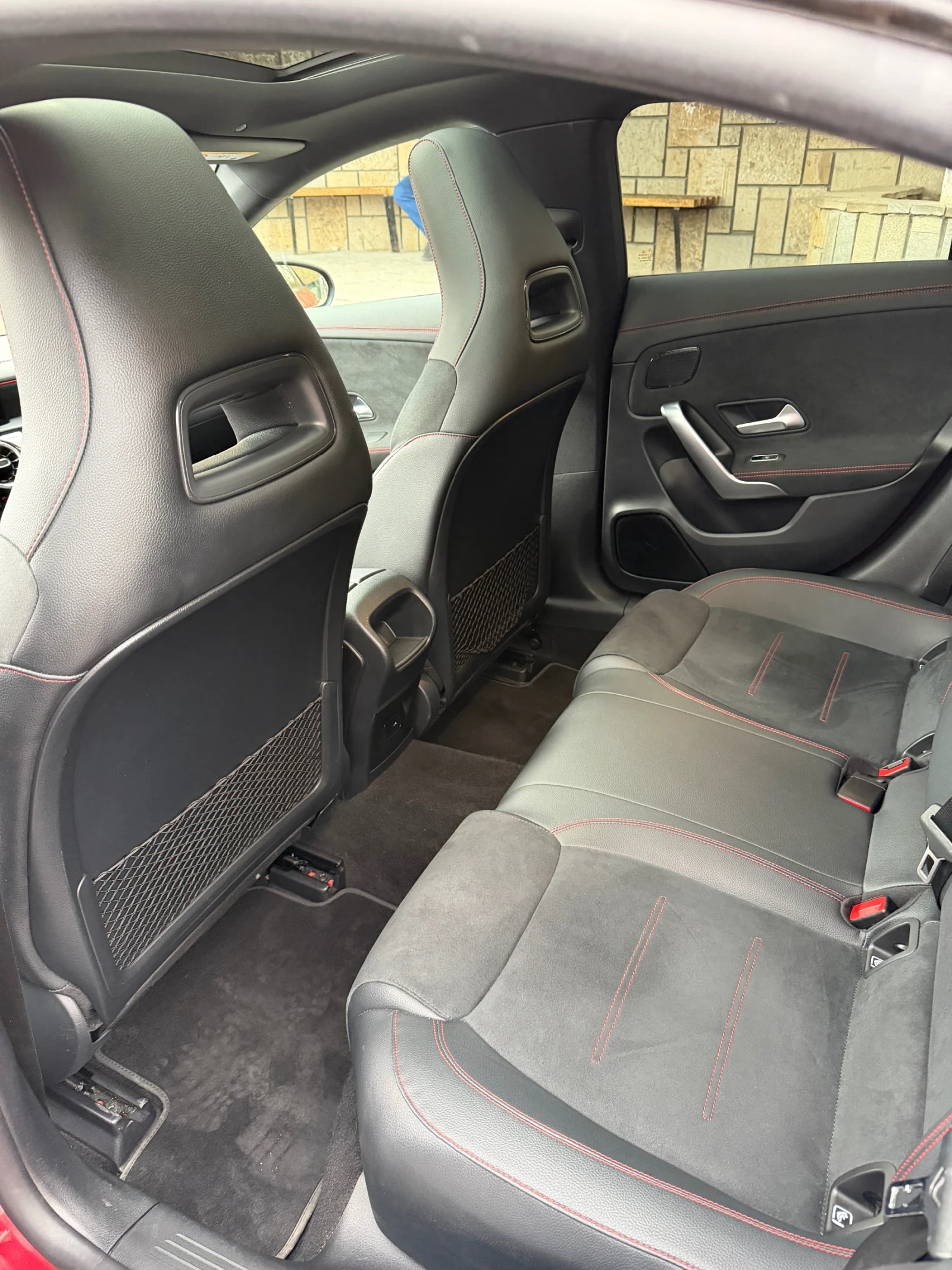 Mercedes-Benz CLA 250, снимка 8 - Автомобили и джипове - 54401880