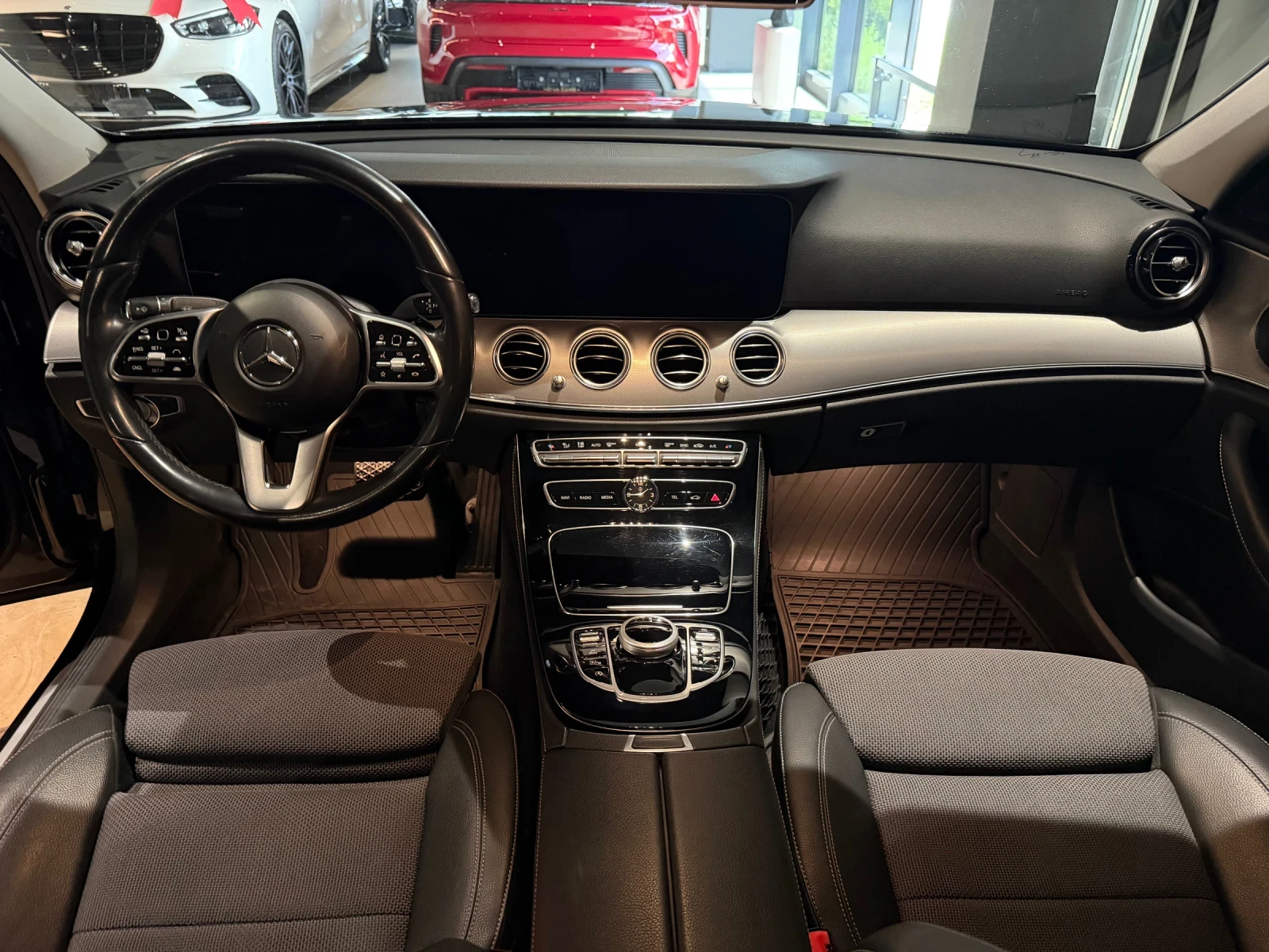 Mercedes-Benz E 220 d AMG 4M  | Mobile.bg � ����������� 11