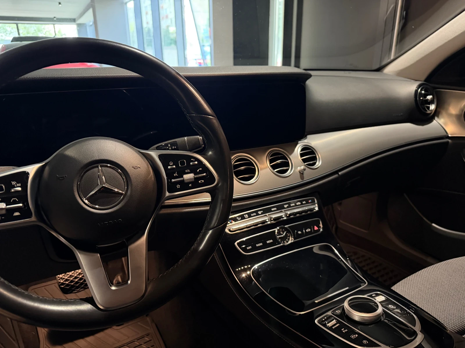 Mercedes-Benz E 220 d AMG 4M  | Mobile.bg � ����������� 8