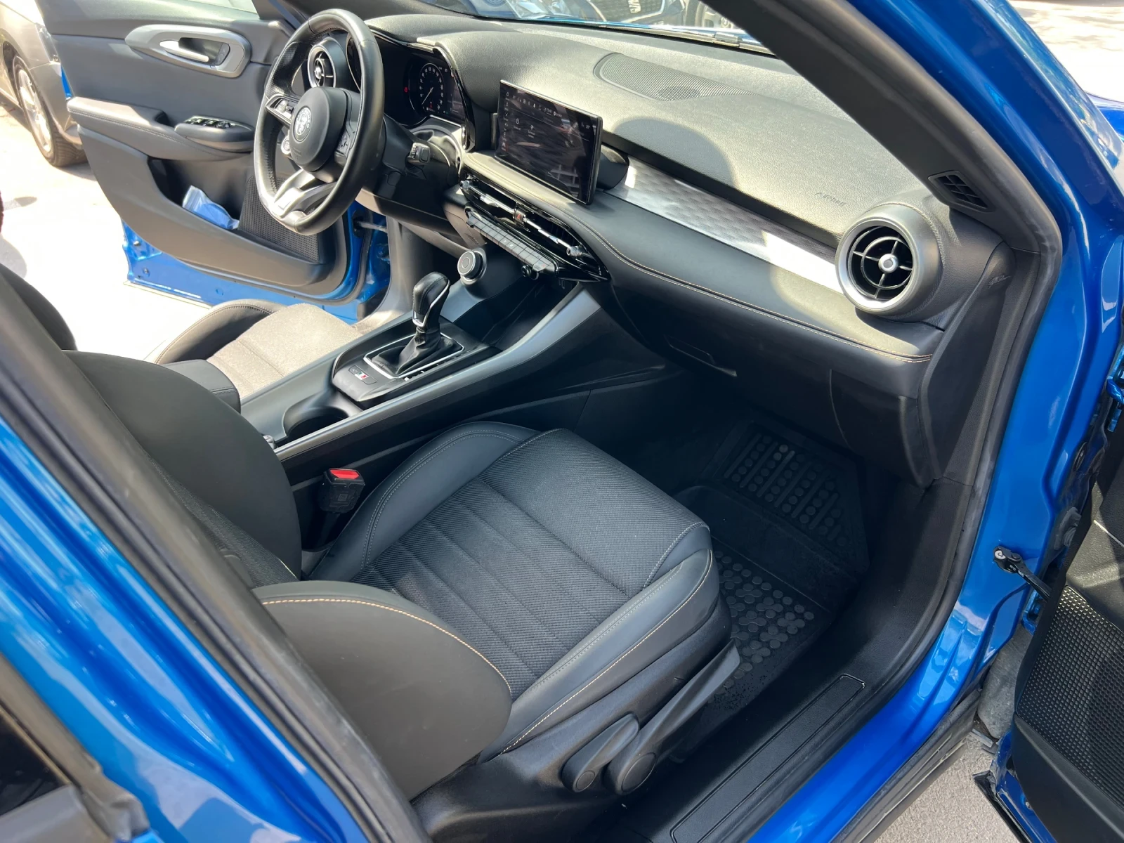 Alfa Romeo Tonale Ti, снимка 9 - Автомобили и джипове - 54836939