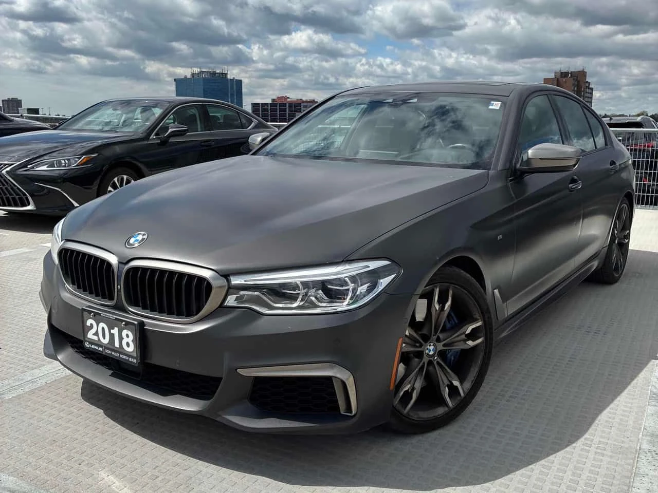 BMW 550 M550i xDrive/ОБДУХВАНЕ/ШИБИДАХ/ДИСТРОНИК/360