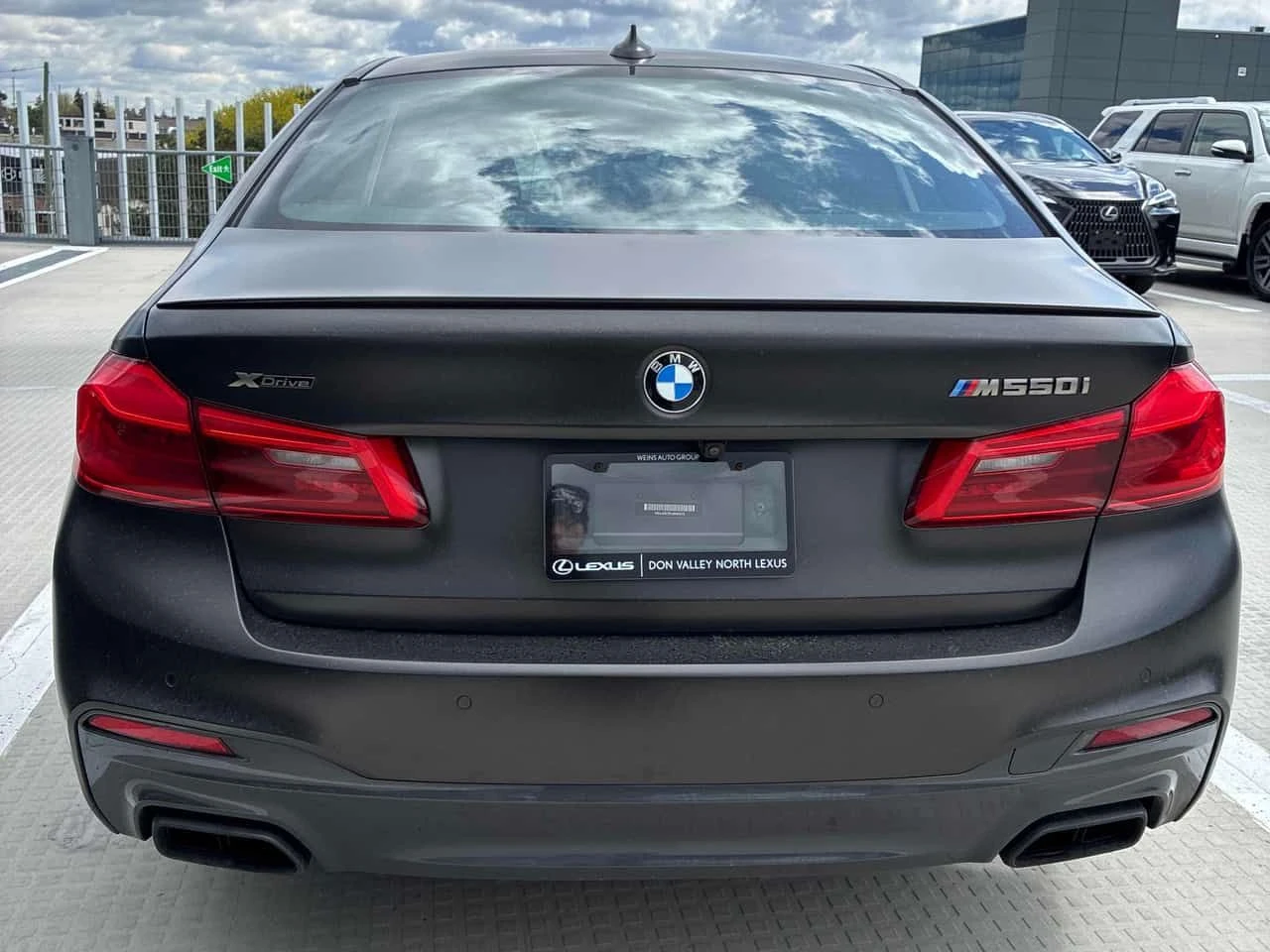BMW 550 M550i xDrive/ОБДУХВАНЕ/ШИБИДАХ/ДИСТРОНИК/360, снимка 5 - Автомобили и джипове - 55056153