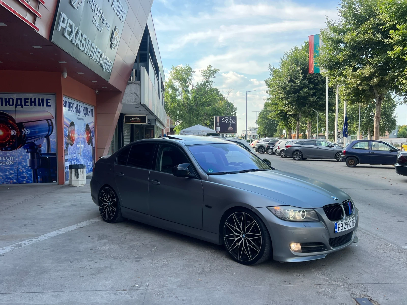 BMW 320 Facelift , снимка 3 - Автомобили и джипове - 55063695