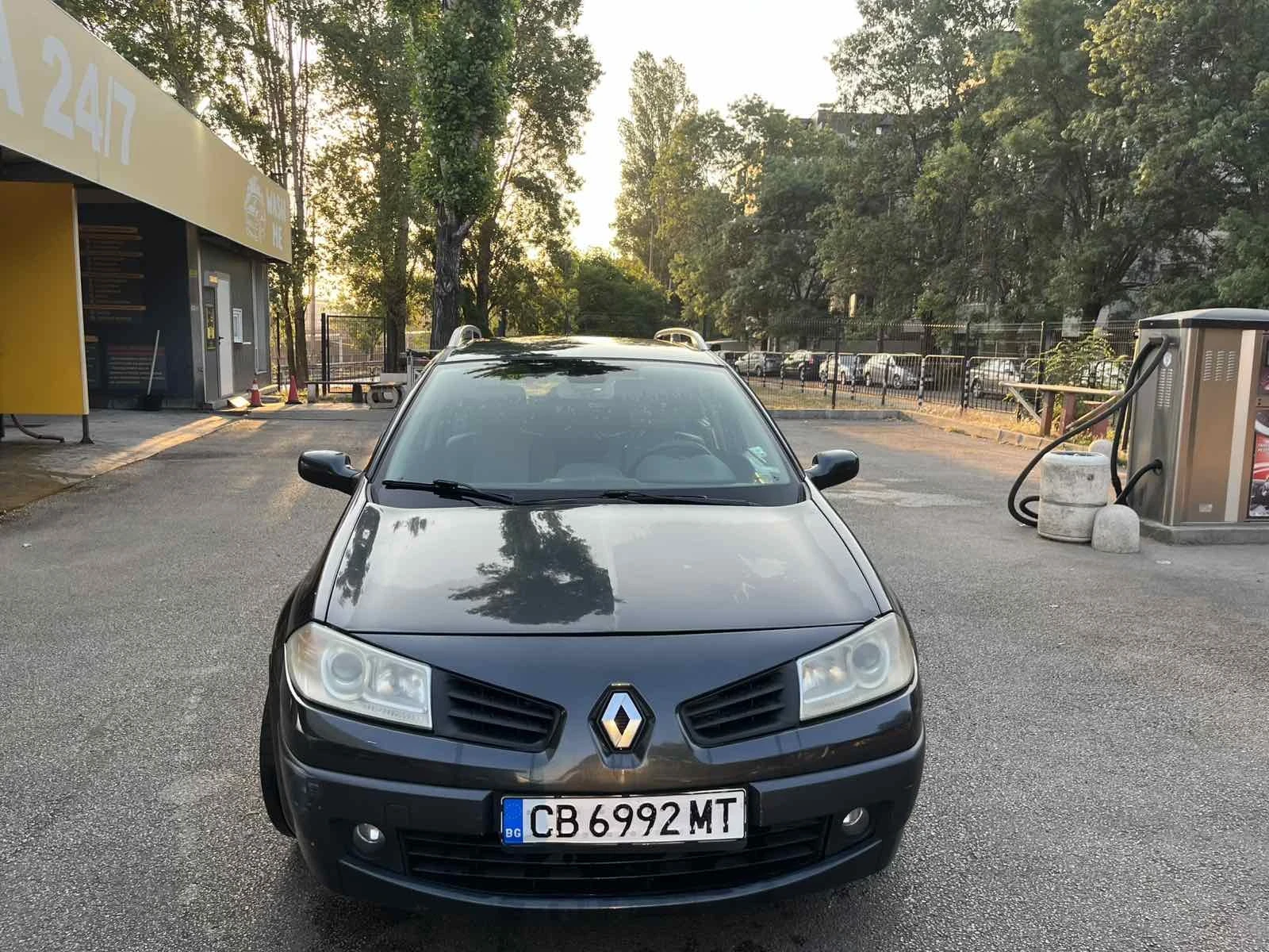 Renault Megane Megane mk2 2.0 16v 99kw, снимка 2 - Автомобили и джипове - 55084314
