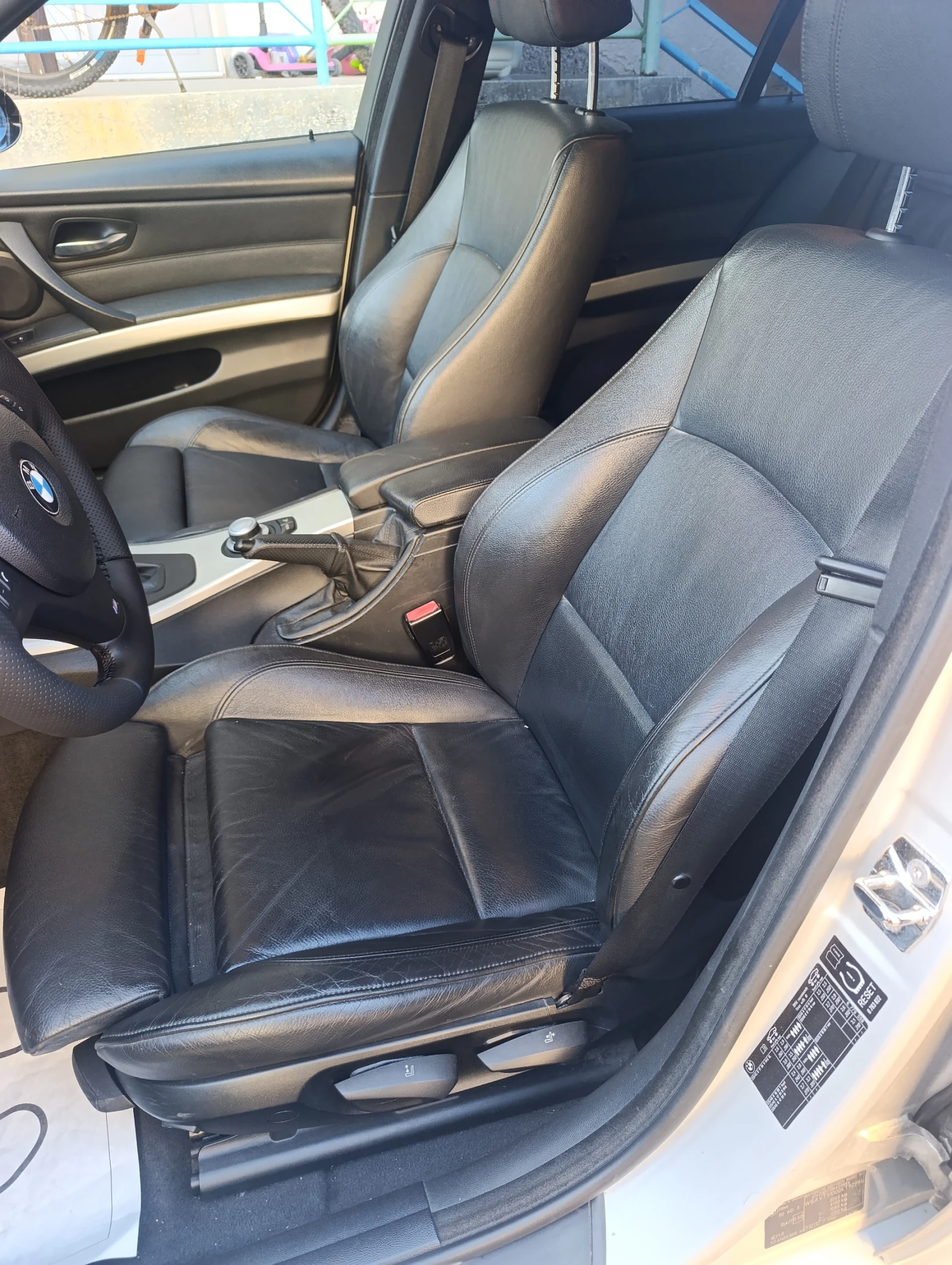 BMW 330 330XD M -пакет Ксенон Рекаро, снимка 8 - Автомобили и джипове - 55218600