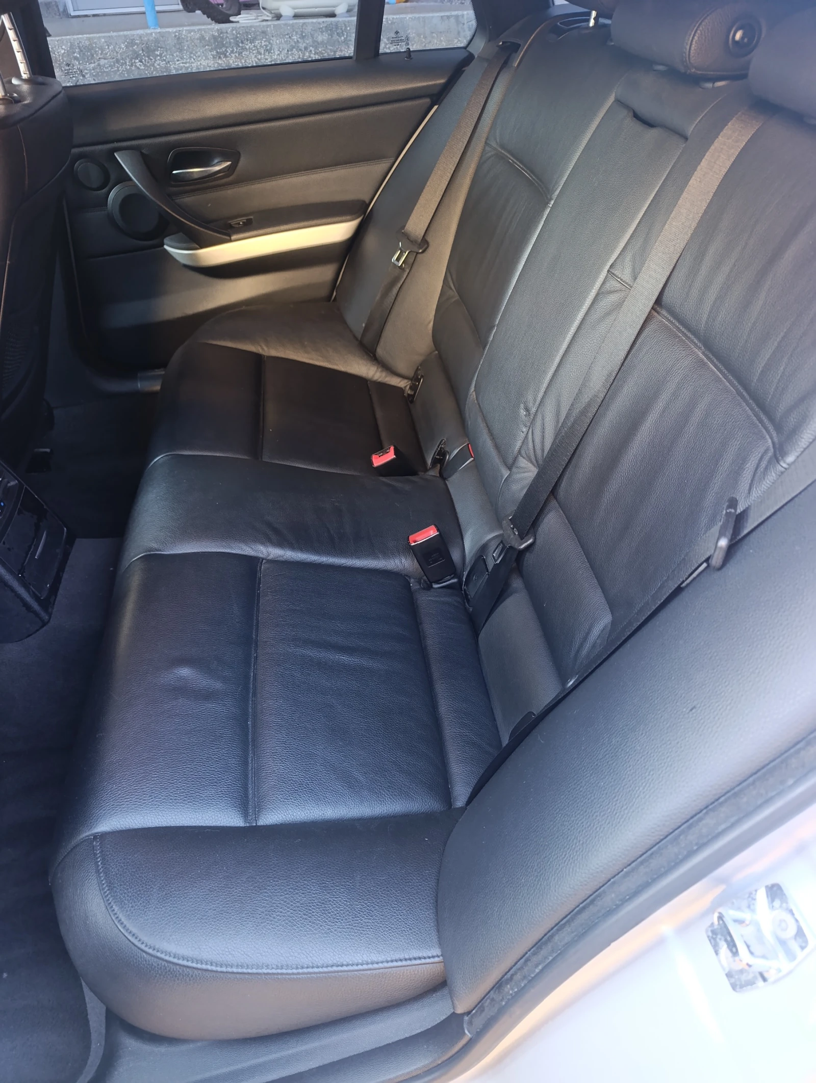BMW 330 330XD M -пакет Ксенон Рекаро, снимка 9 - Автомобили и джипове - 55218600