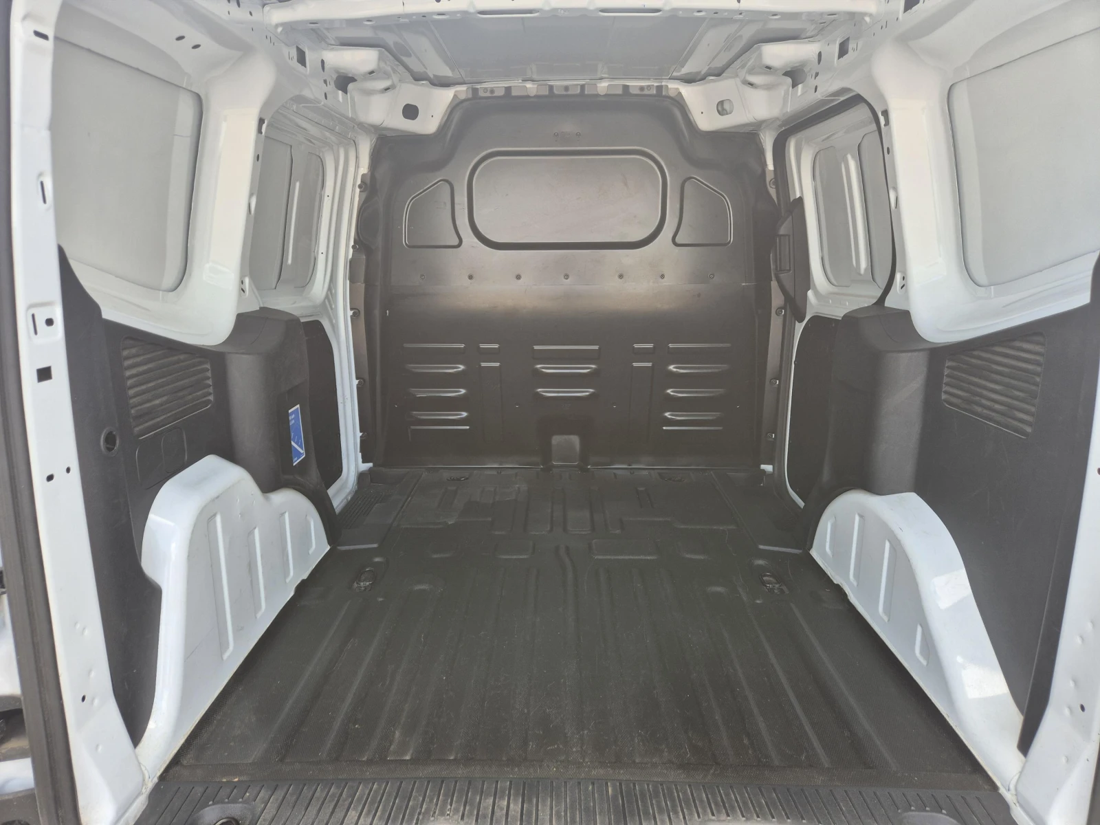 Ford Courier 1.5 EcoBlue, снимка 12 - Автомобили и джипове - 55270341