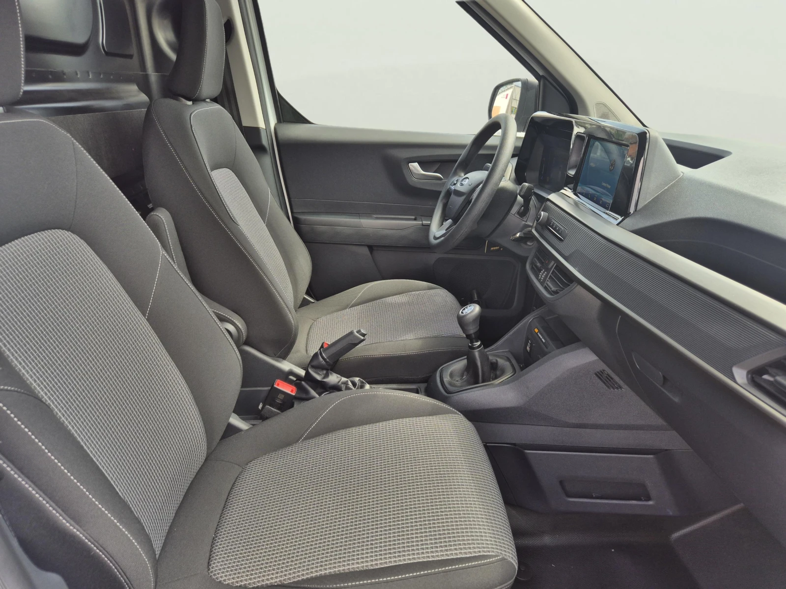 Ford Courier 1.5 EcoBlue, снимка 10 - Автомобили и джипове - 55270341
