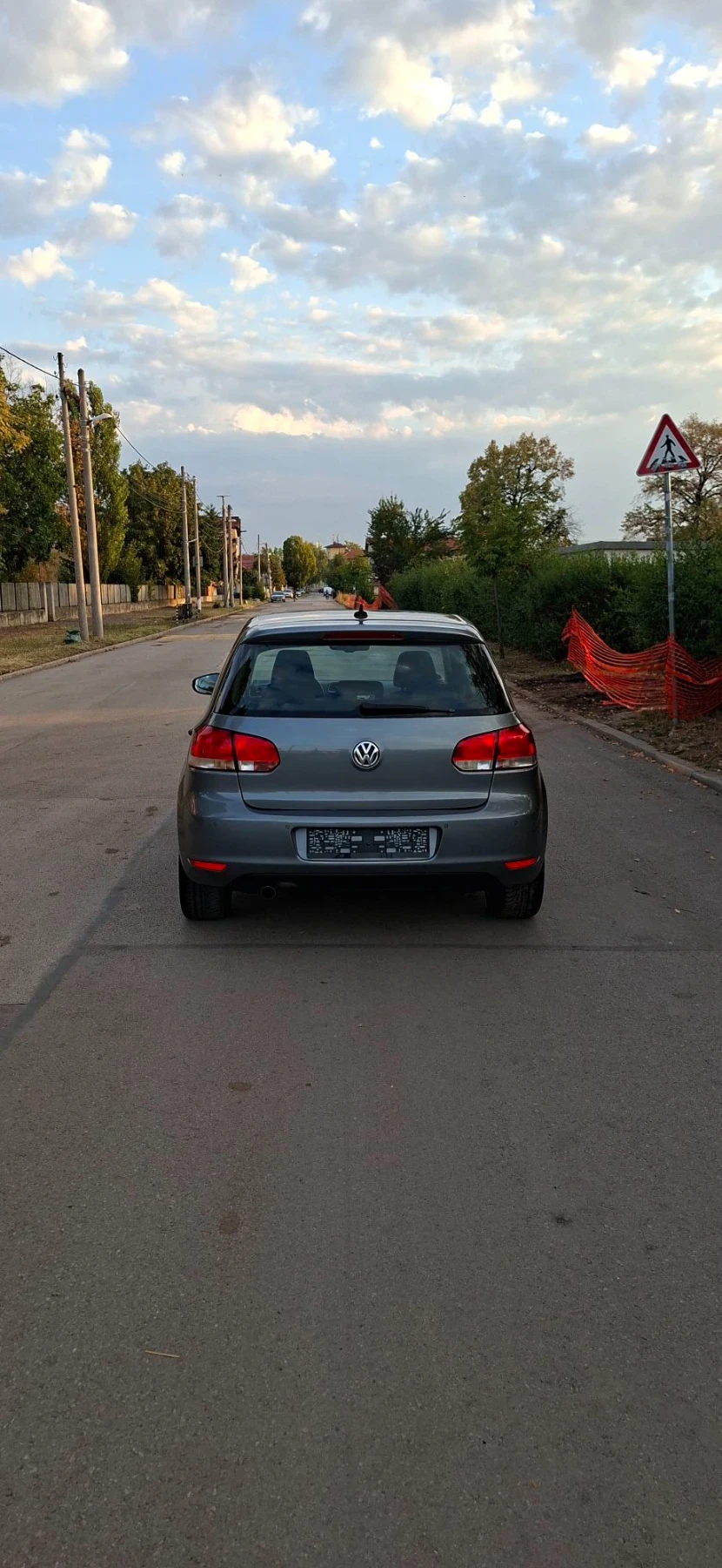 VW Golf 1.6 TDI  Nav. Германия реални.км, снимка 4 - Автомобили и джипове - 55825289