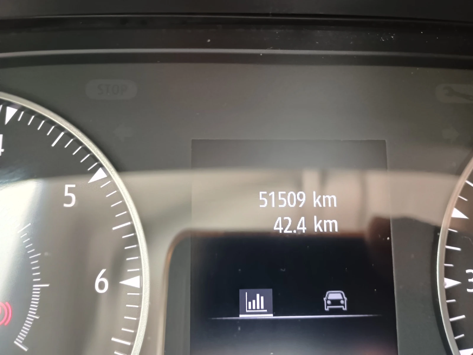 Dacia Logan, снимка 9 - Автомобили и джипове - 56058544