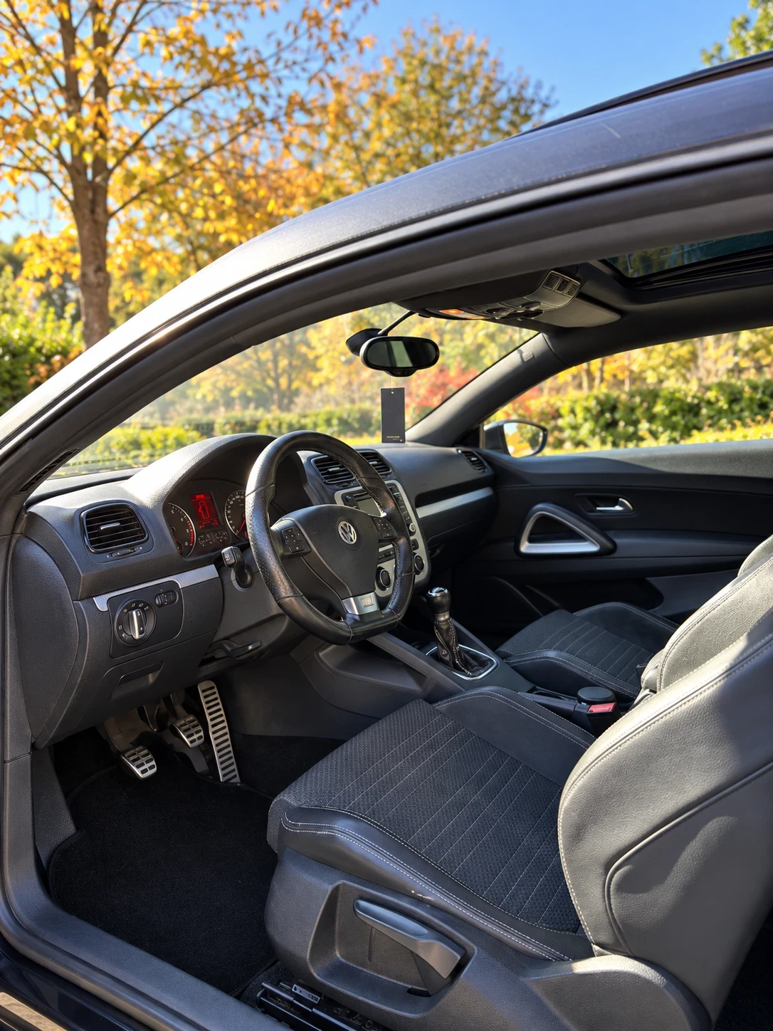 VW Scirocco 1.4 TSI 160 к.с., снимка 3 - Автомобили и джипове - 56433454