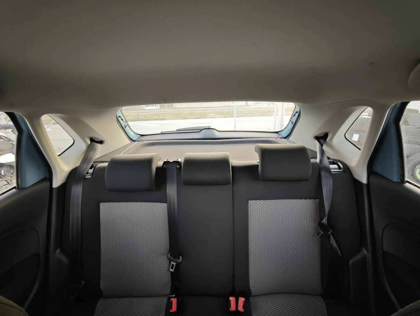 VW Polo 1.6TDI 90hp, снимка 11 - Автомобили и джипове - 56645904