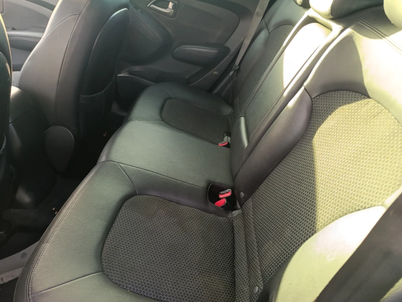 Hyundai IX35 1.7CRDI тип мотор D4FD, снимка 11 - Автомобили и джипове - 52392175