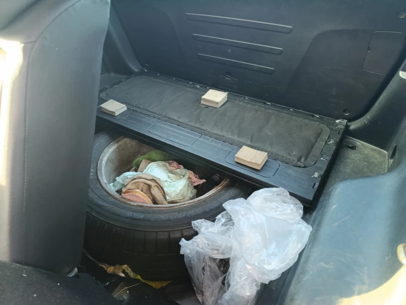 Hyundai IX35 1.7CRDI тип мотор D4FD, снимка 10 - Автомобили и джипове - 52392175