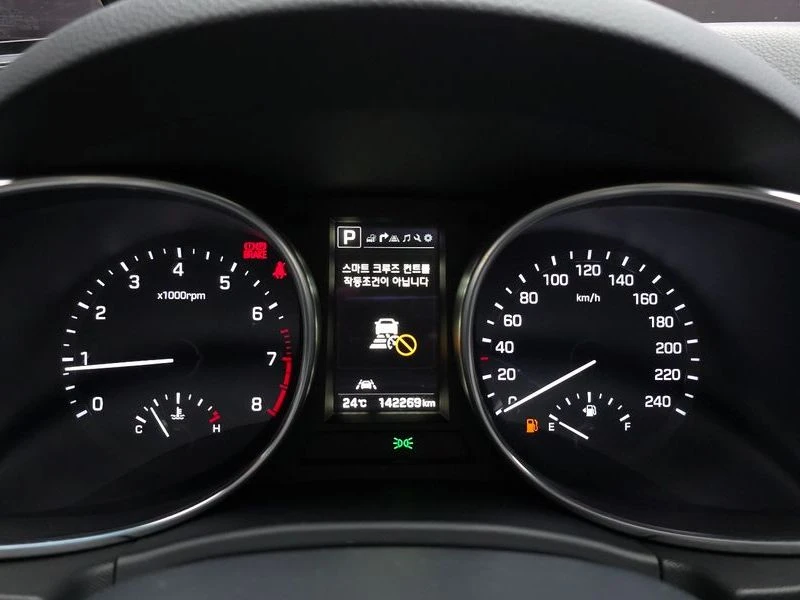 Hyundai Santa fe Gasoline 2.0 Turbo 4WD| 240к.с.| ВКЛ.ТЕХНОТЕСТ, снимка 8 - Автомобили и джипове - 55432363