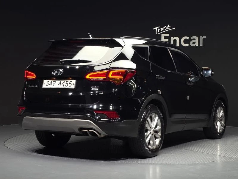 Hyundai Santa fe Gasoline 2.0 Turbo 4WD| 240к.с.| ВКЛ.ТЕХНОТЕСТ, снимка 2 - Автомобили и джипове - 55432363