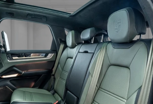 Porsche Cayenne Turbo E-Hybrid = Sport Chrono = Гаранция, снимка 13 - Автомобили и джипове - 55687997