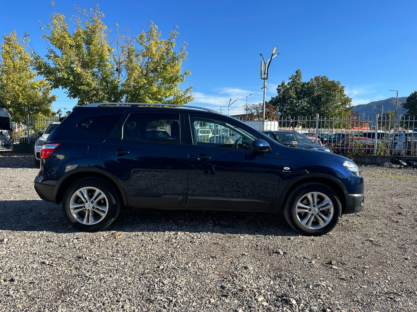 Nissan Qashqai 2.0DCI-150kc PANO 7MESTA - изображение 6